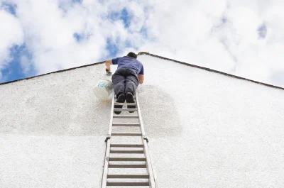 Peinture extérieure à la Brionne — façades et ravalement