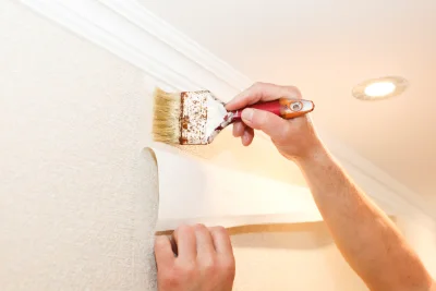 Pose de papier peint à la Brionne — revêtements muraux et toiles de verre